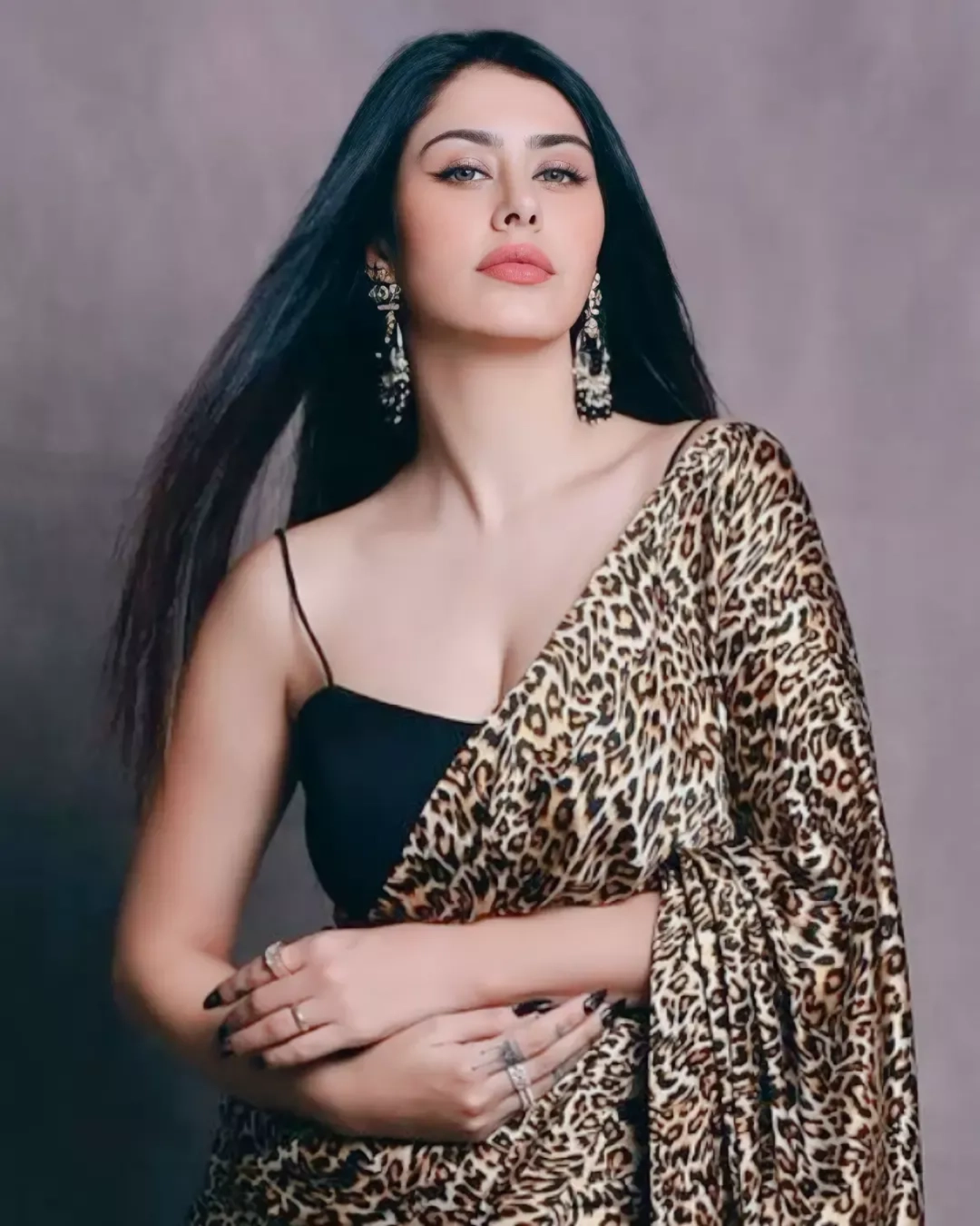 warina hussain