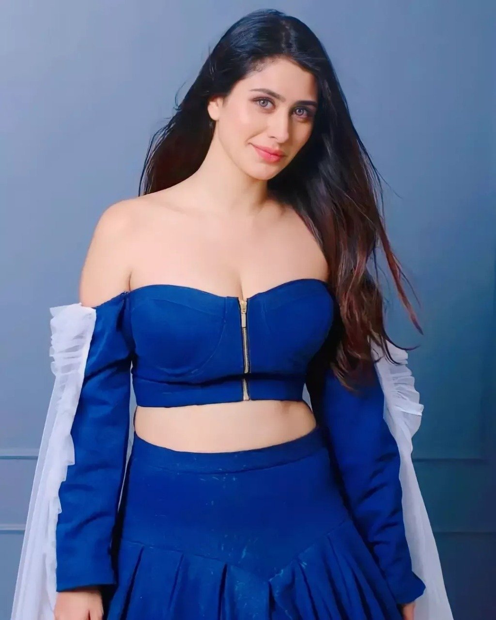warina hussain